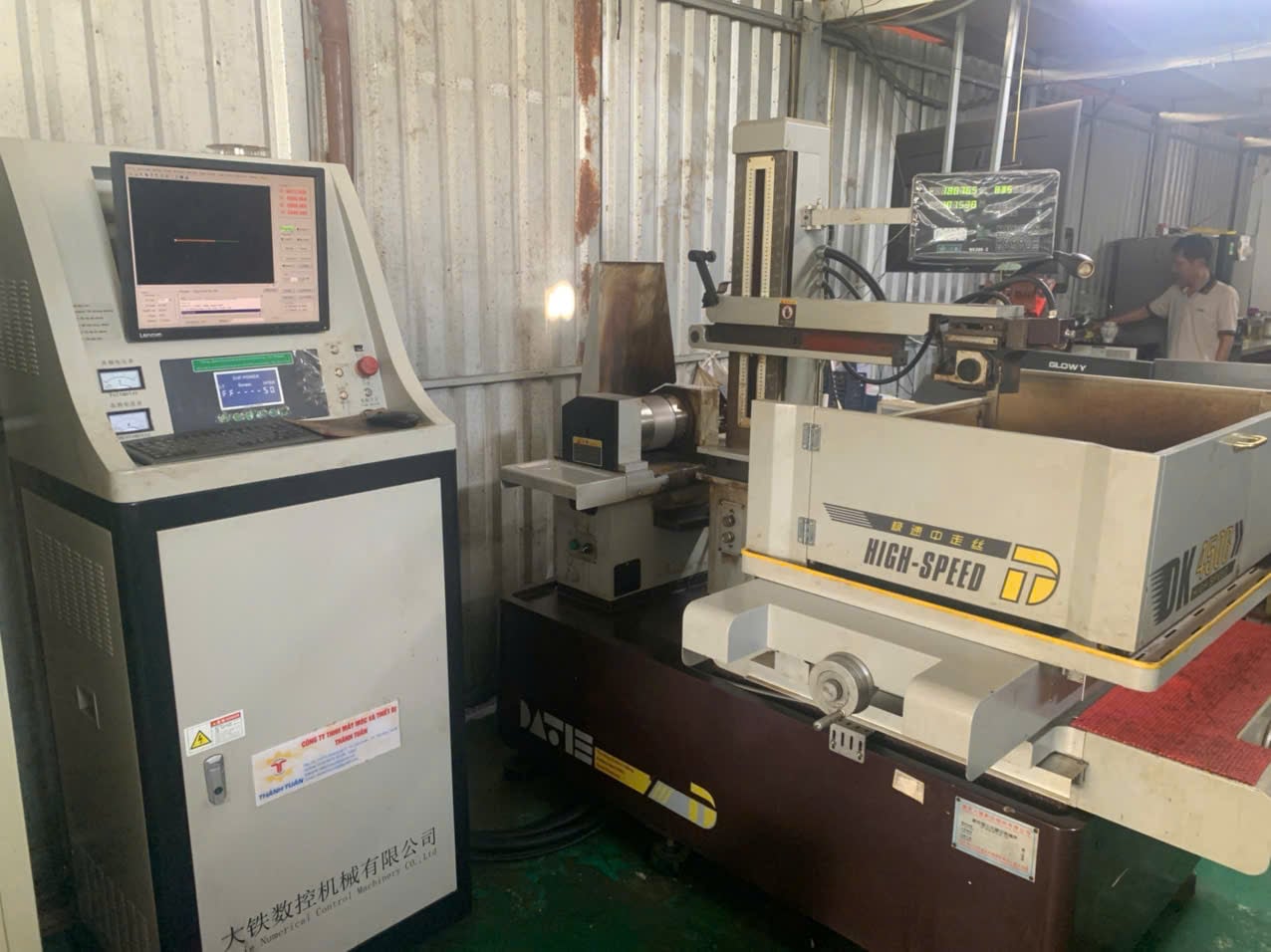Wire cutting machine 2.jpg